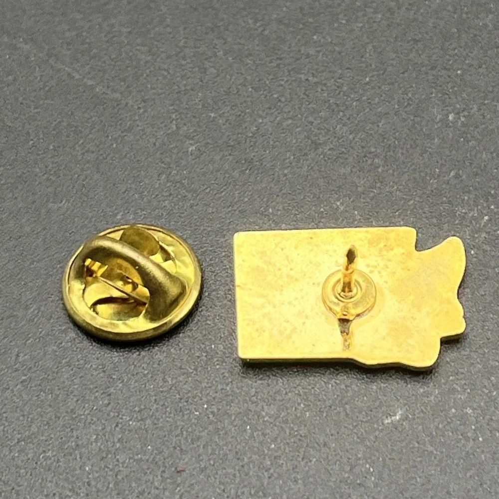 I Heart Love Washington State Outline Lapel‎ Hat Pin